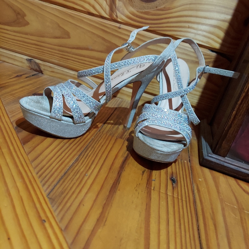 Format heels